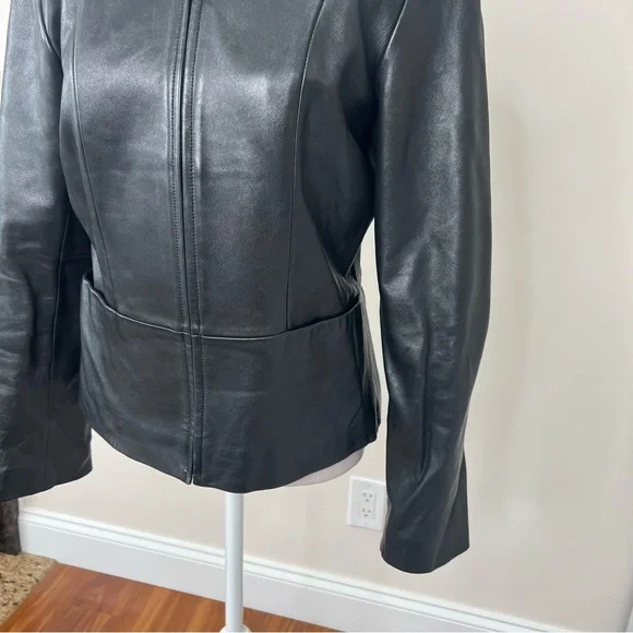 Ann Taylor 100% Leather women’s jacket - Picture 6 of 9